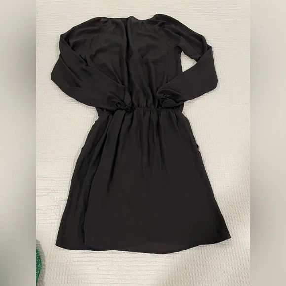 Express women’s black knee length dress size small - Picture 3 of 3